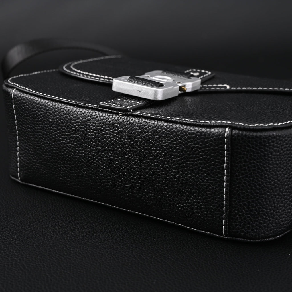 dior-saddle-crossbody-bag-black-grained-calfskin-with-silver-tone-hardware Crossbody
