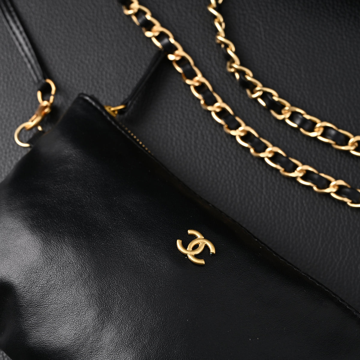 chanel-19-flap-bag-black-quilted-lambskin-with-gold-ruthenium-hardware Shoulder