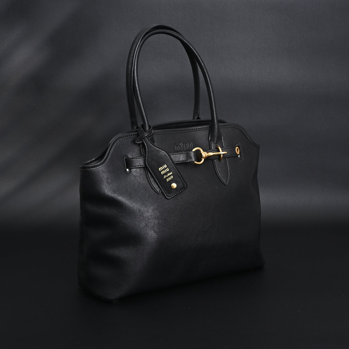 miu-miu-leather-tote-bag-classic-black Tote