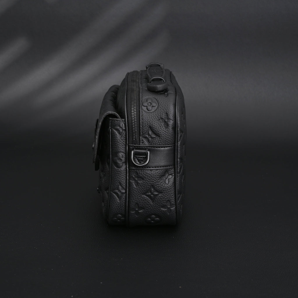 louis-vuitton-capucines-bb-top-handle-bag-black-taurillon-leather Handle