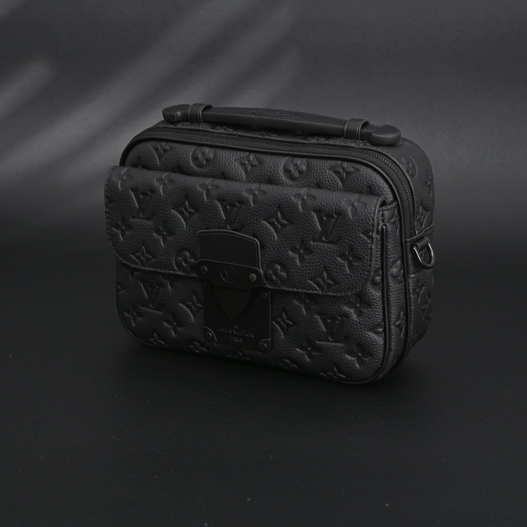 louis-vuitton-capucines-bb-top-handle-bag-black-taurillon-leather Handle