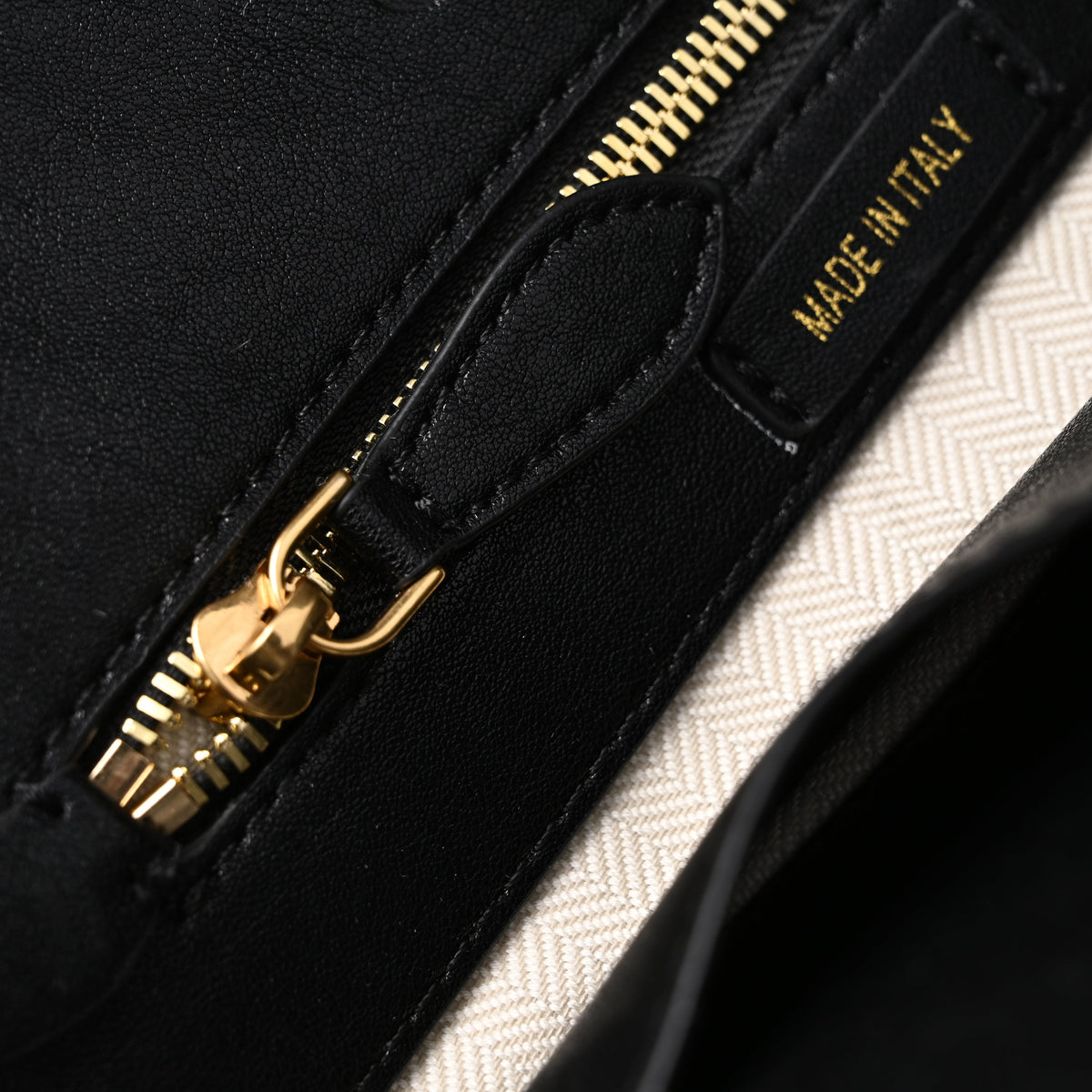 miu-miu-leather-tote-bag-classic-black Tote