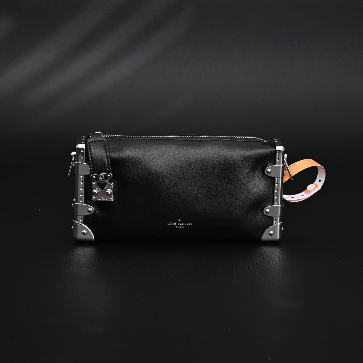 louis-vuitton-soft-trunk-monogram-black-leather-crossbody-bag Crossbody