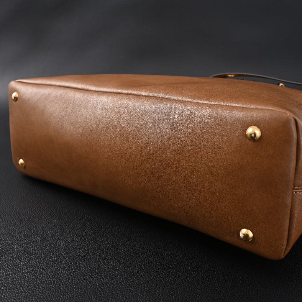 miu-miu-leather-tote-bag-elegant-caramel-brown Tote