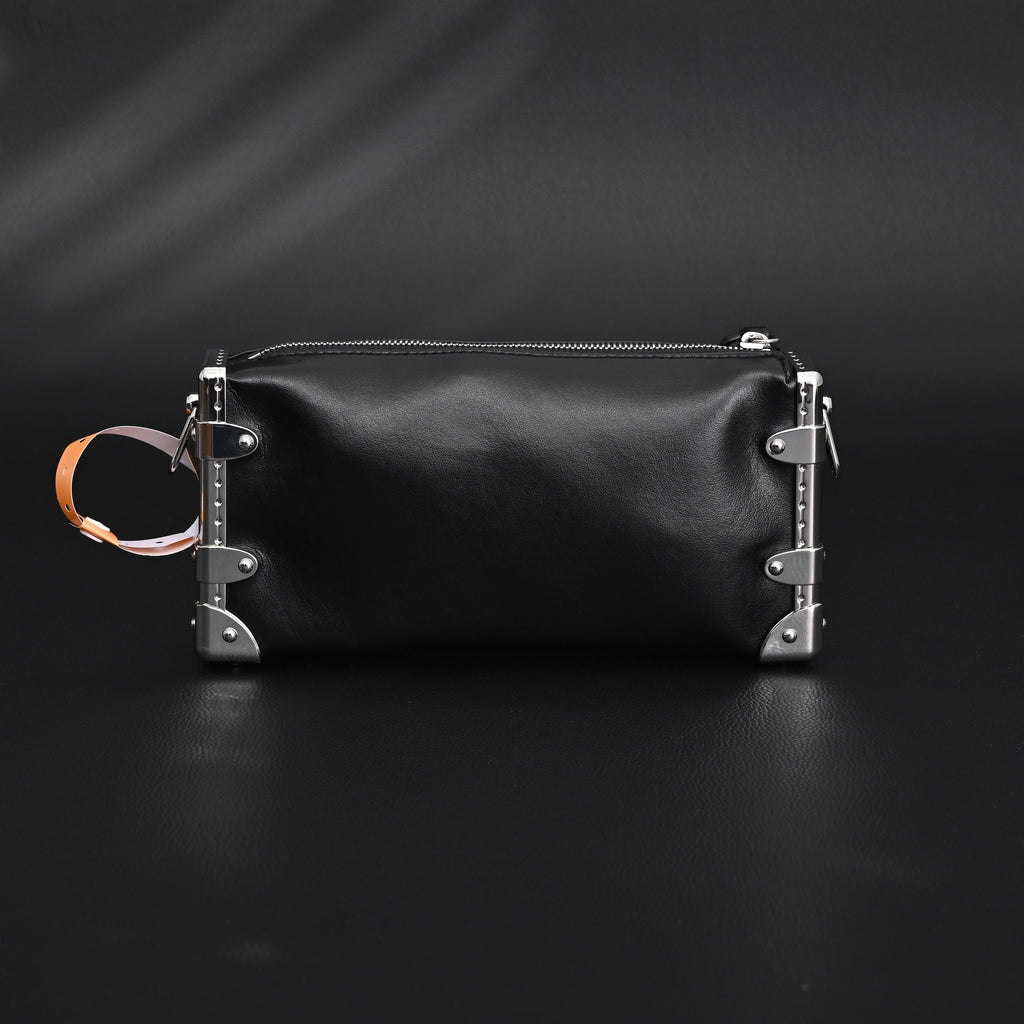 louis-vuitton-soft-trunk-monogram-black-leather-crossbody-bag Crossbody