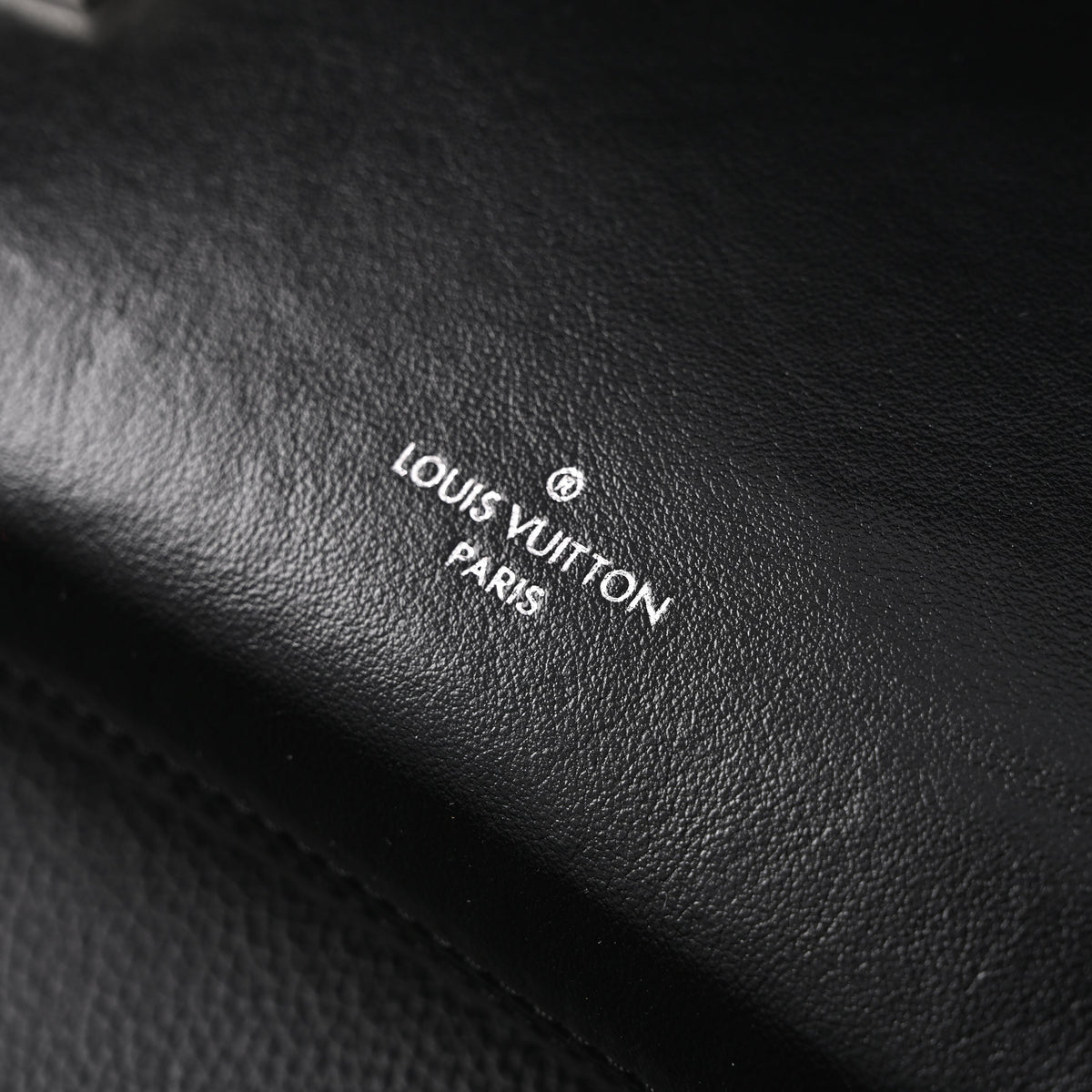 louis-vuitton-soft-trunk-monogram-black-leather-crossbody-bag Crossbody