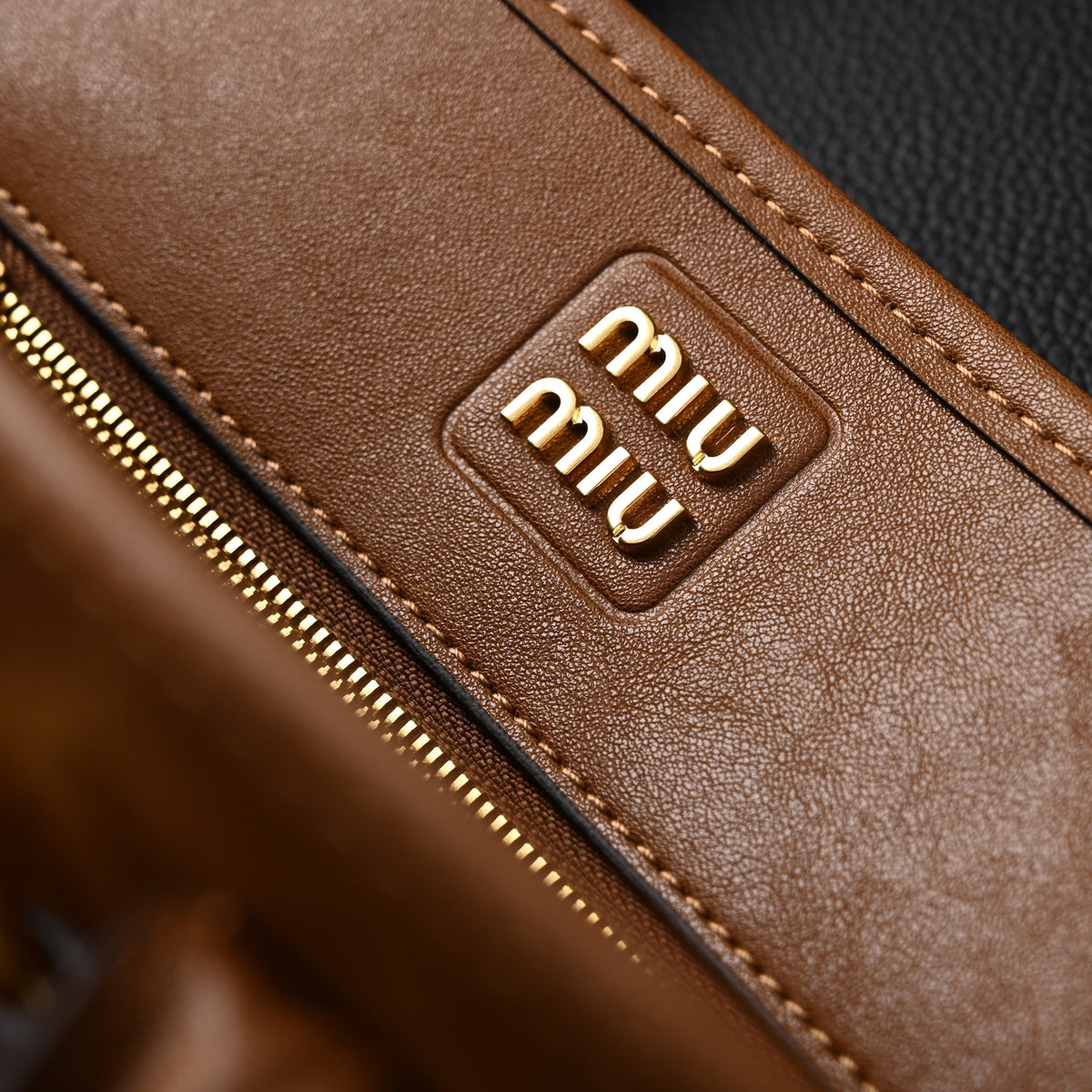 miu-miu-leather-tote-bag-elegant-caramel-brown Tote