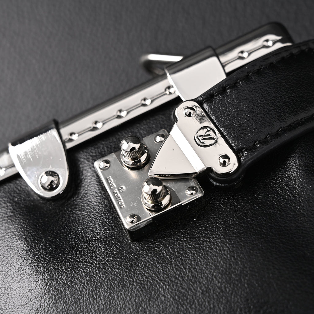 louis-vuitton-soft-trunk-monogram-black-leather-crossbody-bag Crossbody