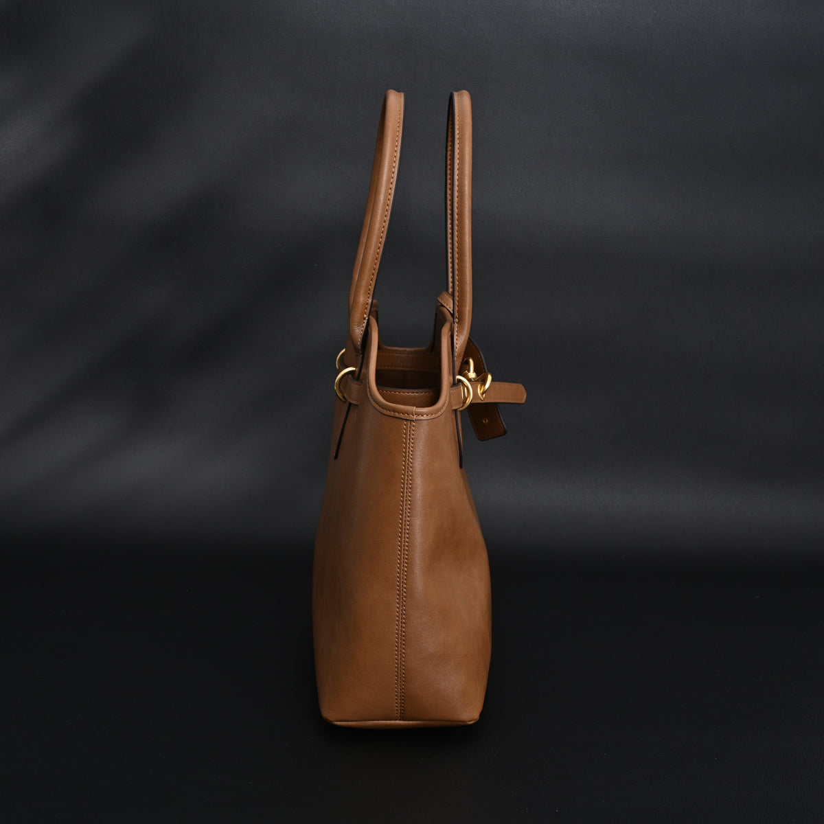 miu-miu-leather-tote-bag-elegant-caramel-brown Tote