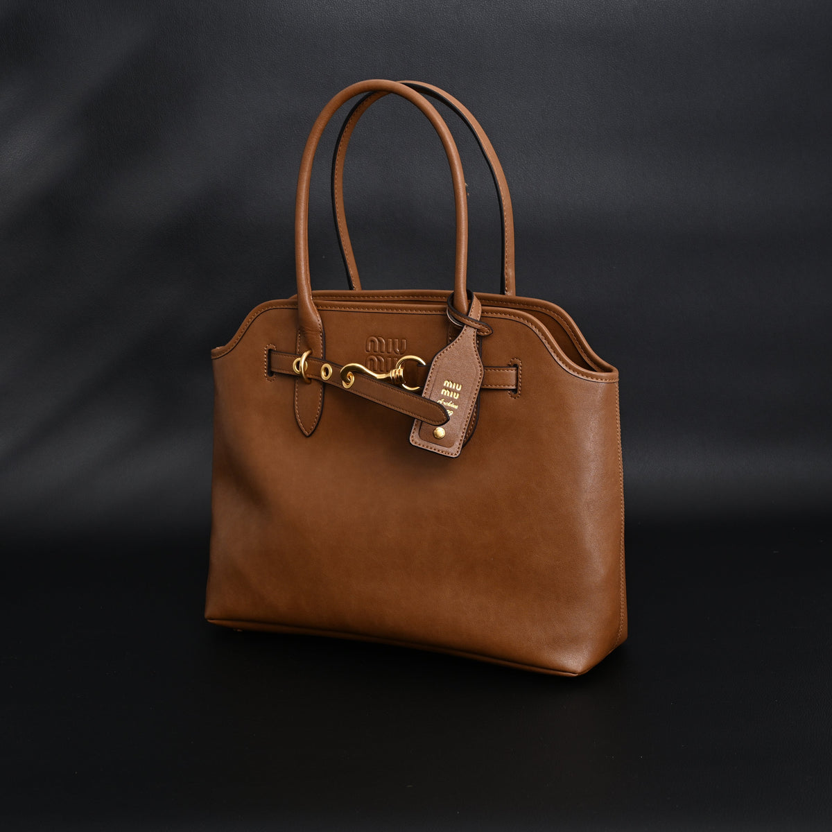 miu-miu-leather-tote-bag-elegant-caramel-brown Tote