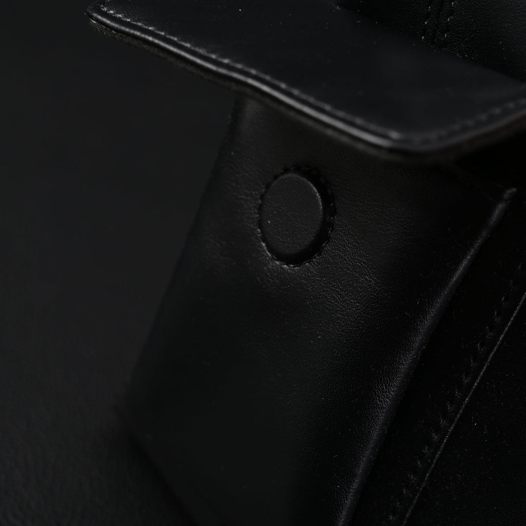 louis-vuitton-montaigne-black-mahina-leather-shoulder-bag Shoulder