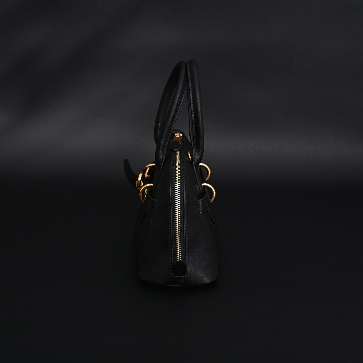 miu-miu-black-leather-satchel-bag-medium-structured-tote-1 Handle