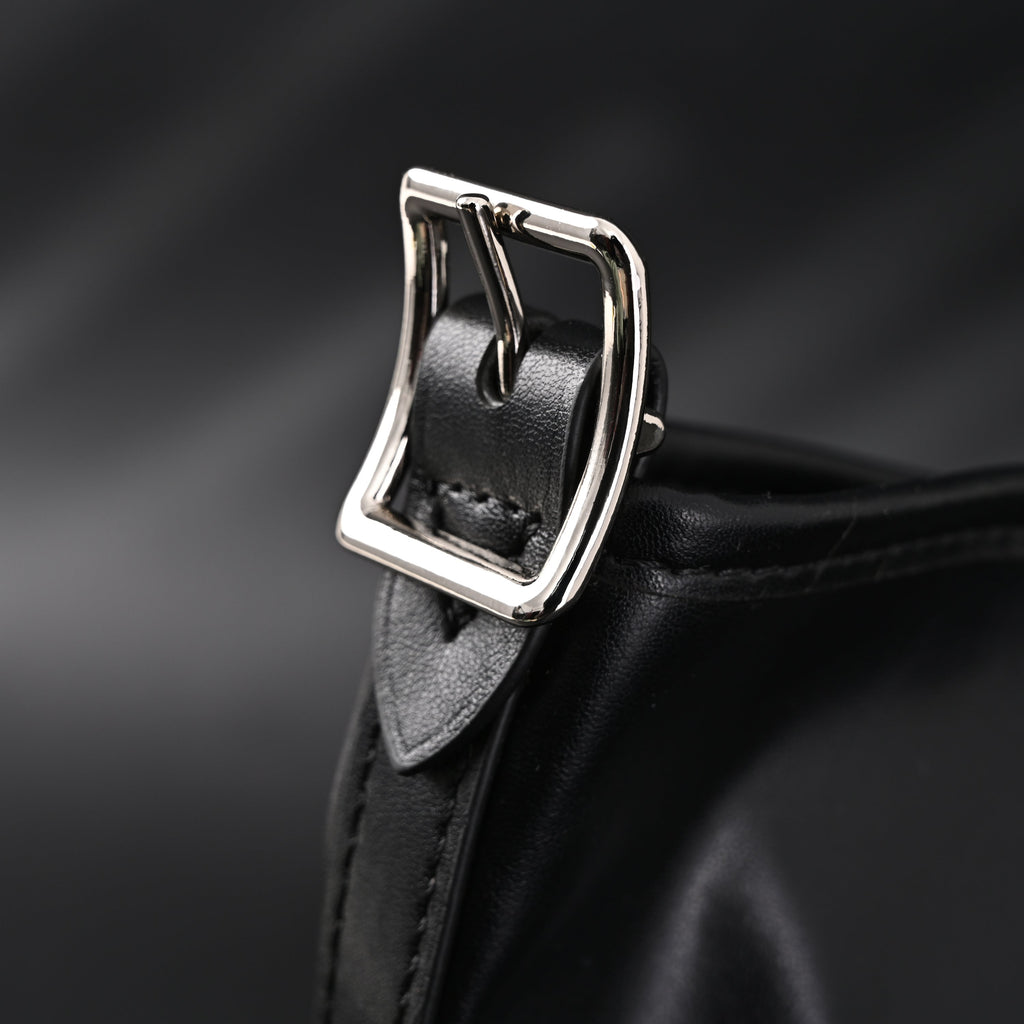louis-vuitton-black-mahina-leather-hobo-shoulder-bag Tote