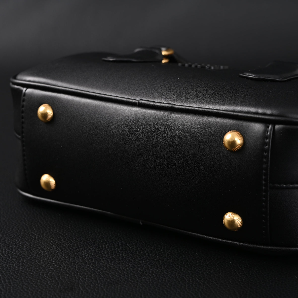 miu-miu-leather-top-handle-satchel-classic-black Handle