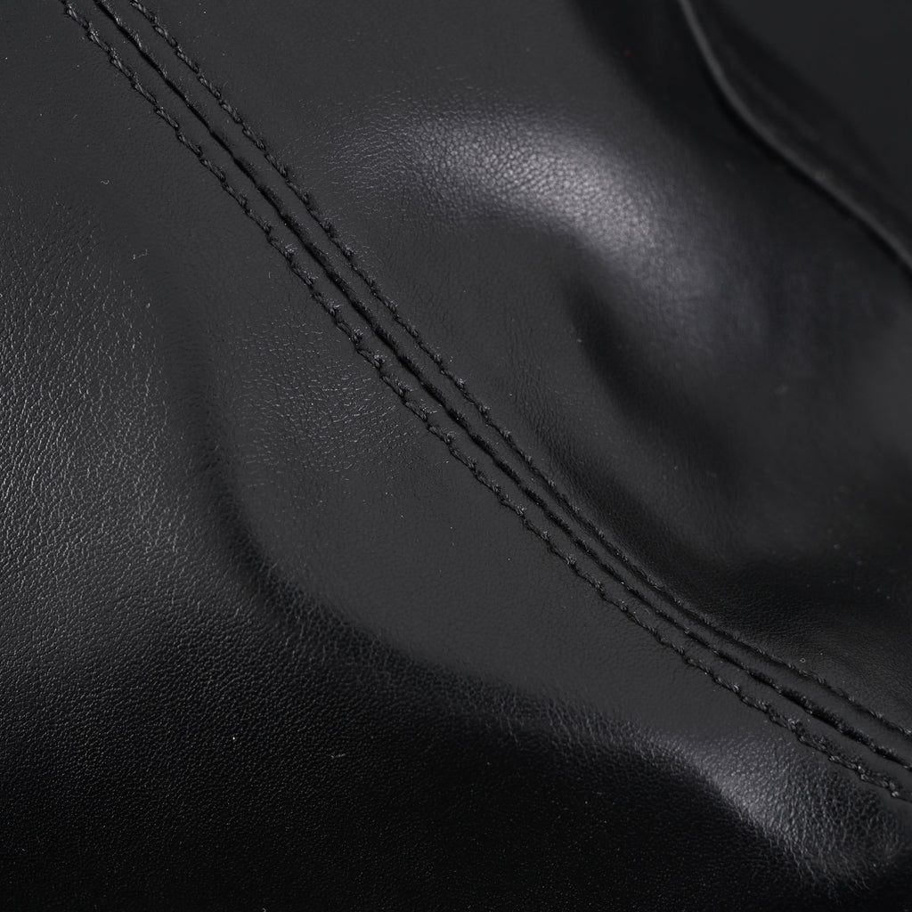 louis-vuitton-black-mahina-leather-hobo-shoulder-bag Tote