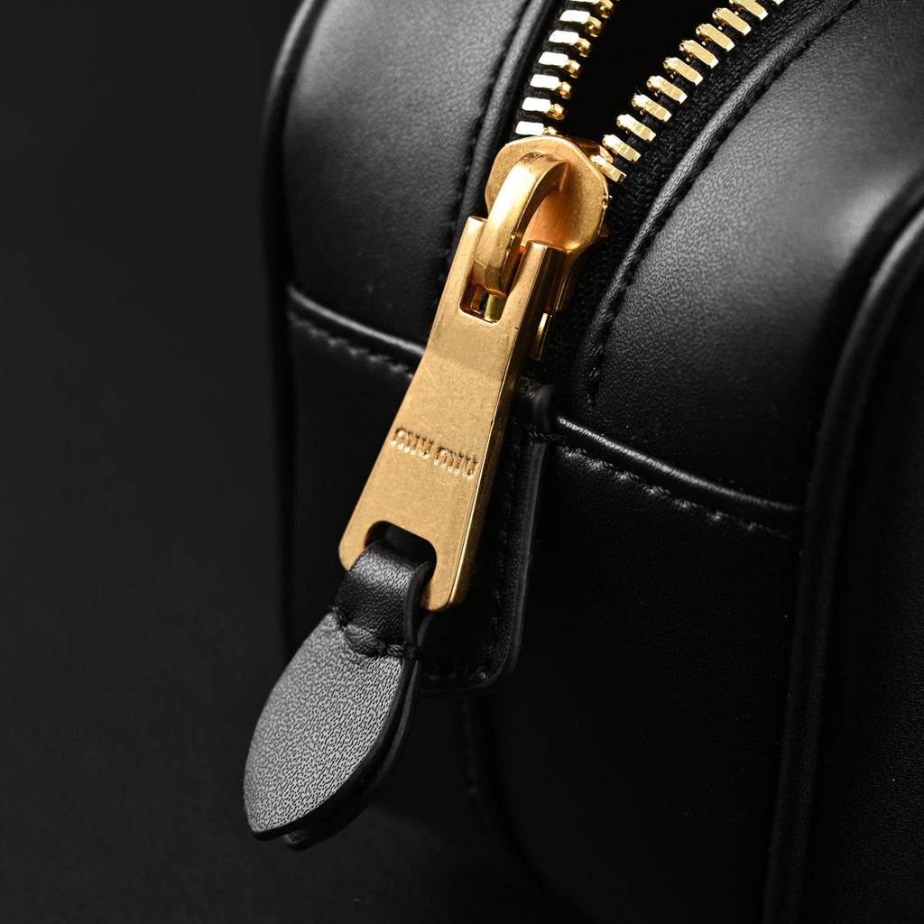 miu-miu-leather-top-handle-satchel-classic-black Handle