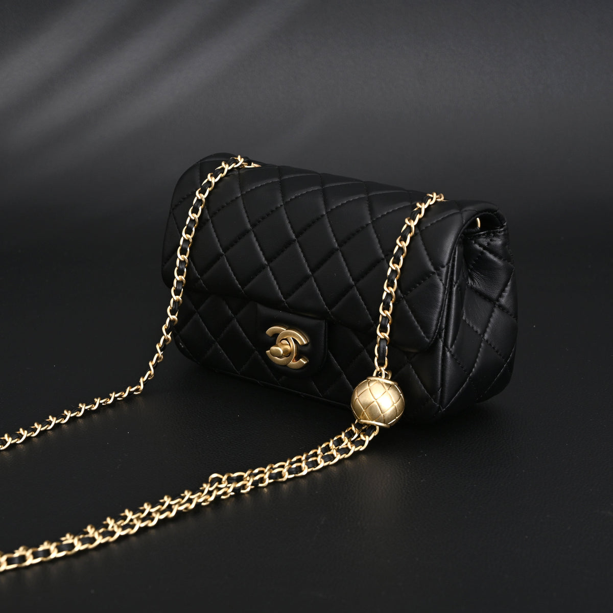 chanel-classic-flap-mini-bag-black-quilted-lambskin-with-gold-tone-hardware Crossbody