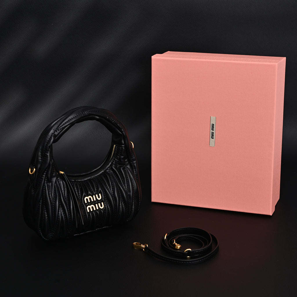 miu-miu-matelasse-leather-hobo-bag-black-with-gold-hardware Handle