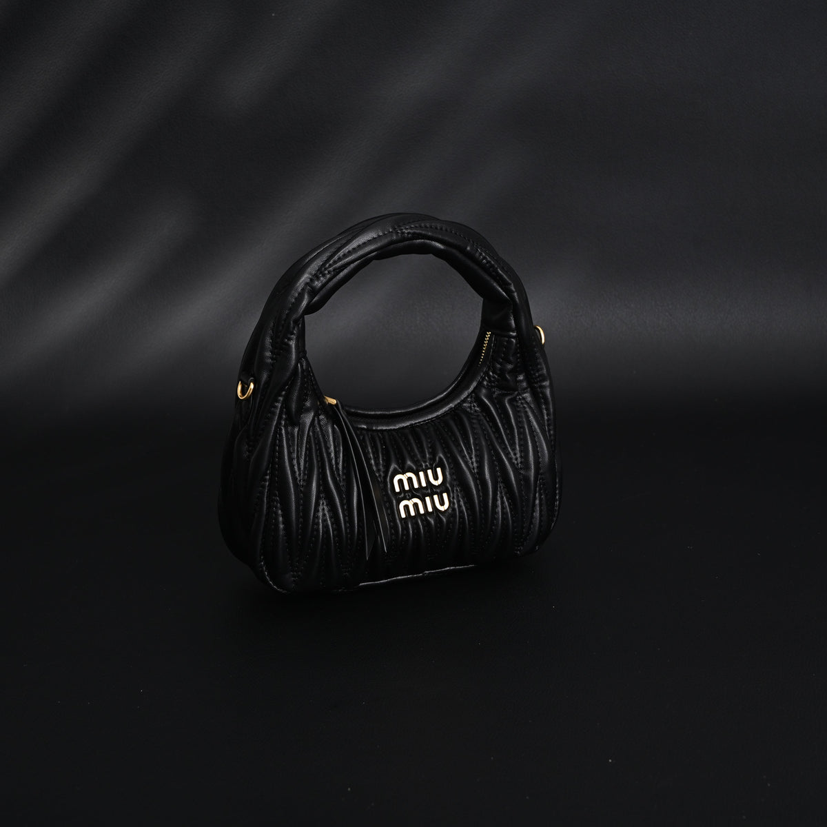 miu-miu-matelasse-leather-hobo-bag-black-with-gold-hardware Handle