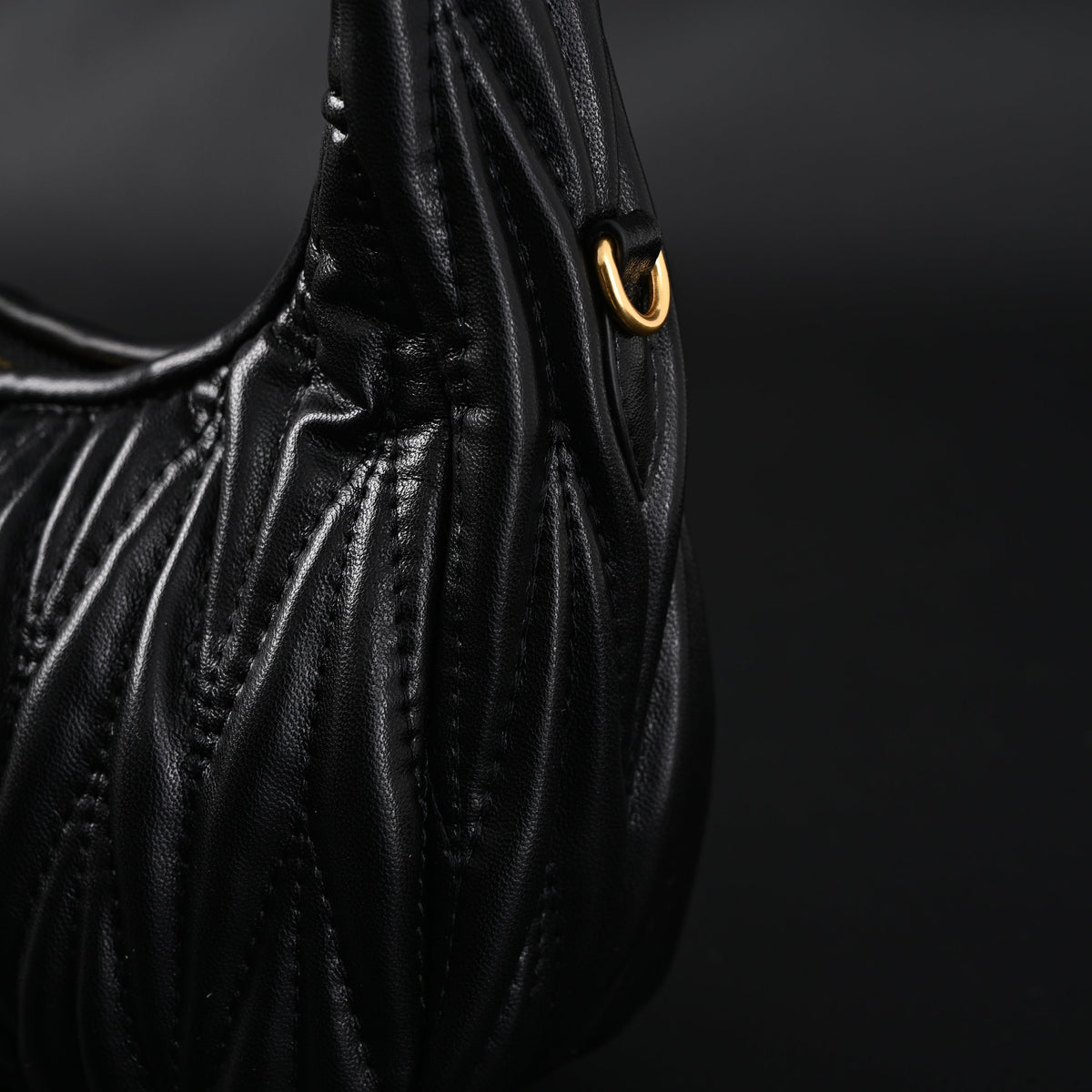 miu-miu-matelasse-leather-hobo-bag-black-with-gold-hardware Handle