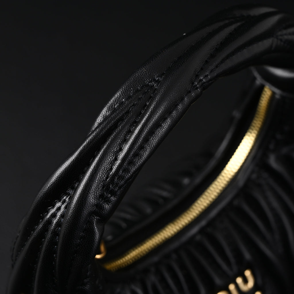 miu-miu-matelasse-leather-hobo-bag-black-with-gold-hardware Handle