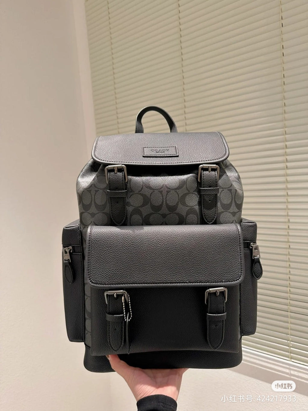 coach-men-s-leather-backpack-black-signature-canvas ohter