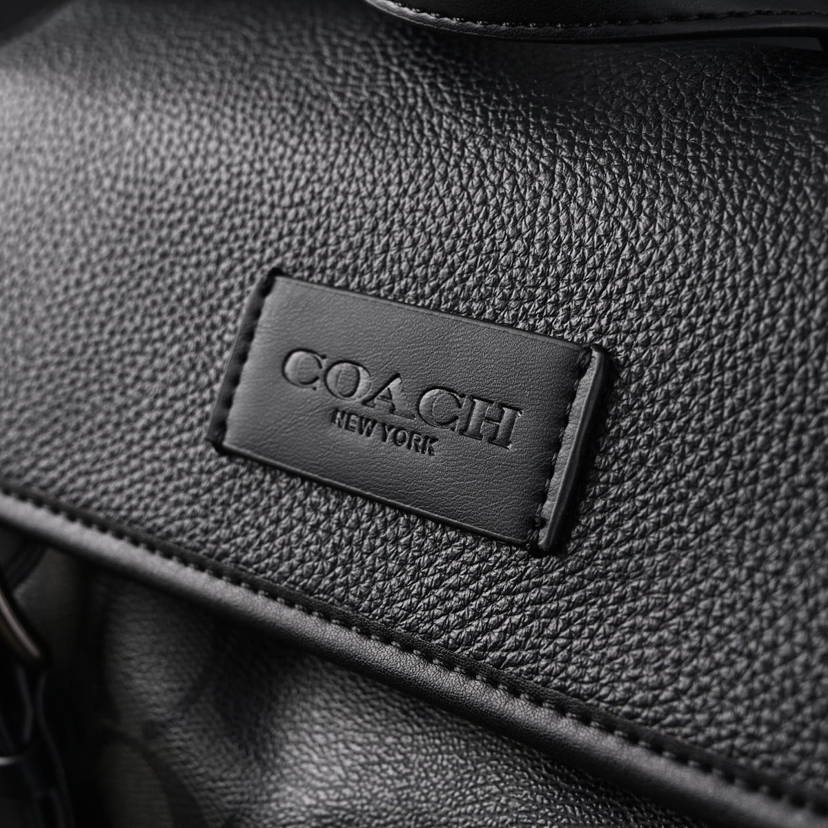 coach-men-s-leather-backpack-black-signature-canvas ohter