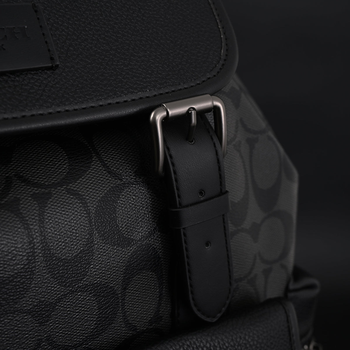 coach-men-s-leather-backpack-black-signature-canvas ohter