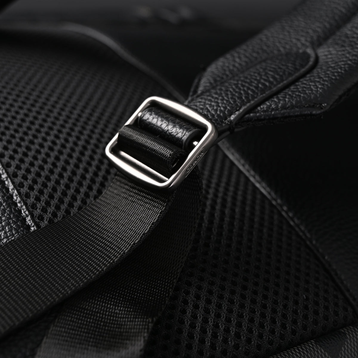 coach-men-s-leather-backpack-black-signature-canvas ohter