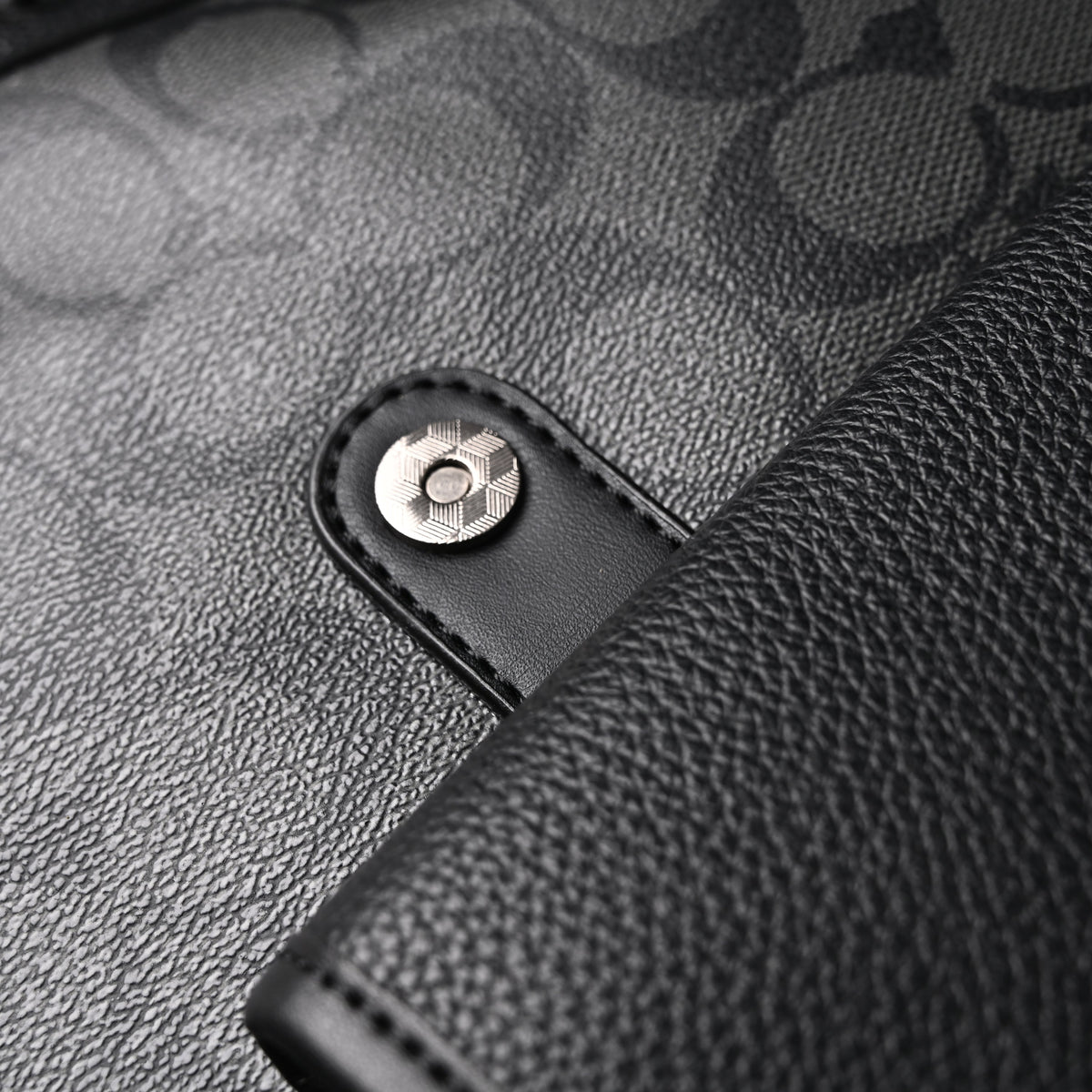 coach-men-s-leather-backpack-black-signature-canvas ohter