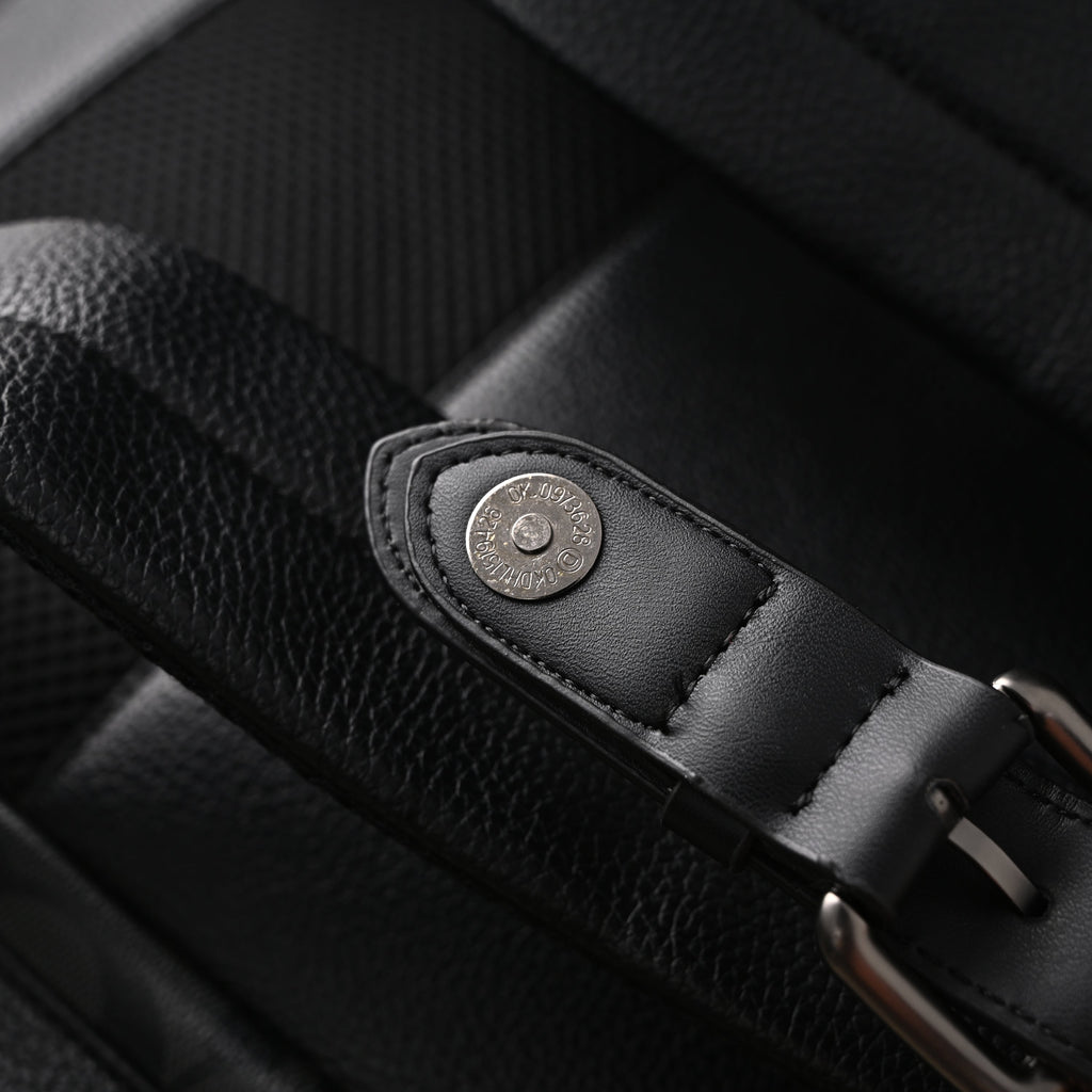 coach-men-s-leather-backpack-black-signature-canvas ohter