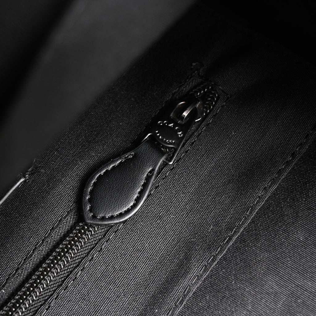 coach-men-s-leather-backpack-black-signature-canvas ohter