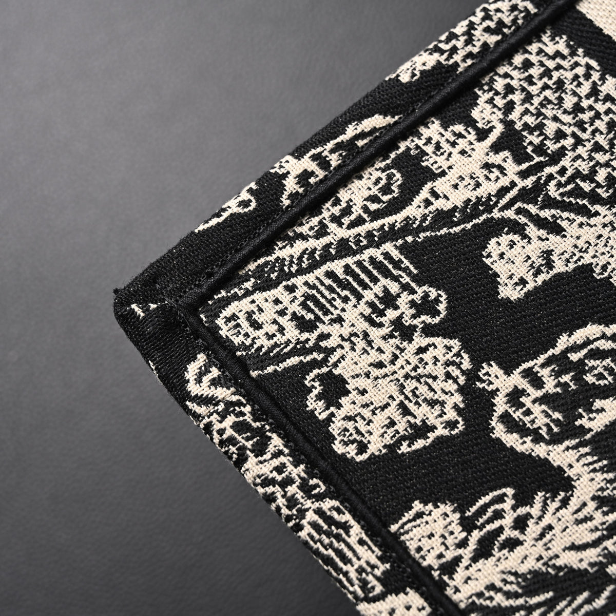dior-book-tote-bag-black-toile-de-jouy-embroidery Tote