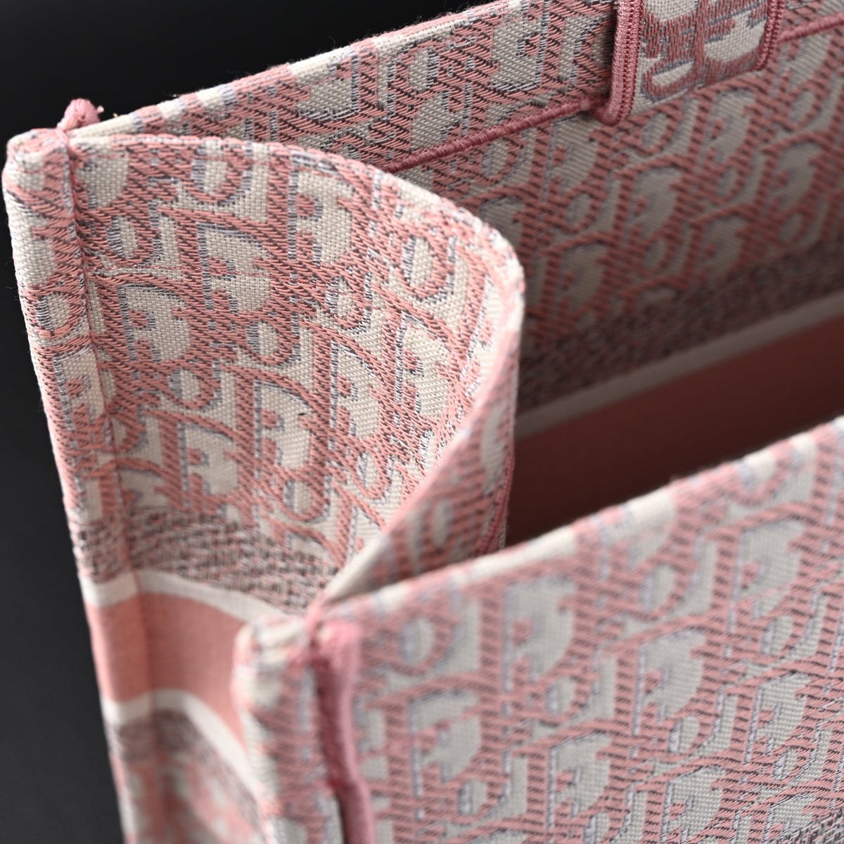 dior-book-tote-oblique-embroidered-canvas-bag-large-pink Tote