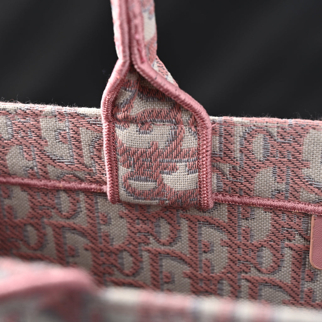 dior-book-tote-oblique-embroidered-canvas-bag-large-pink Tote