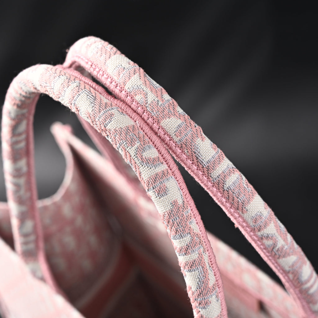 dior-book-tote-oblique-embroidered-canvas-bag-large-pink Tote