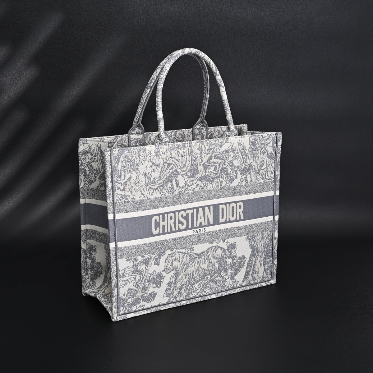 christian-dior-large-book-tote-toile-de-jouy-embroidery Tote