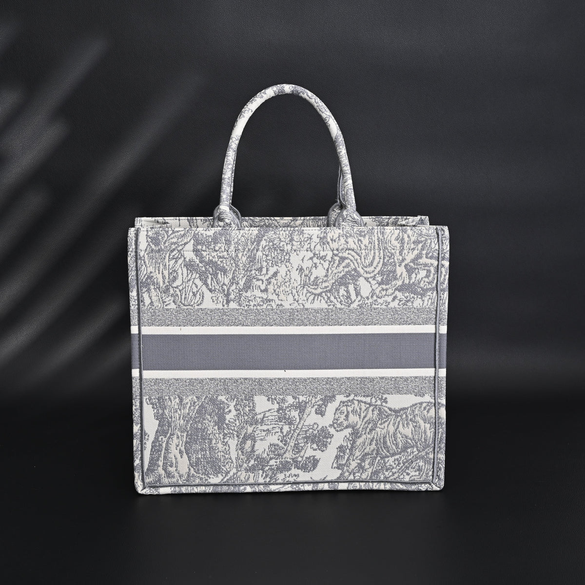 christian-dior-large-book-tote-toile-de-jouy-embroidery Tote