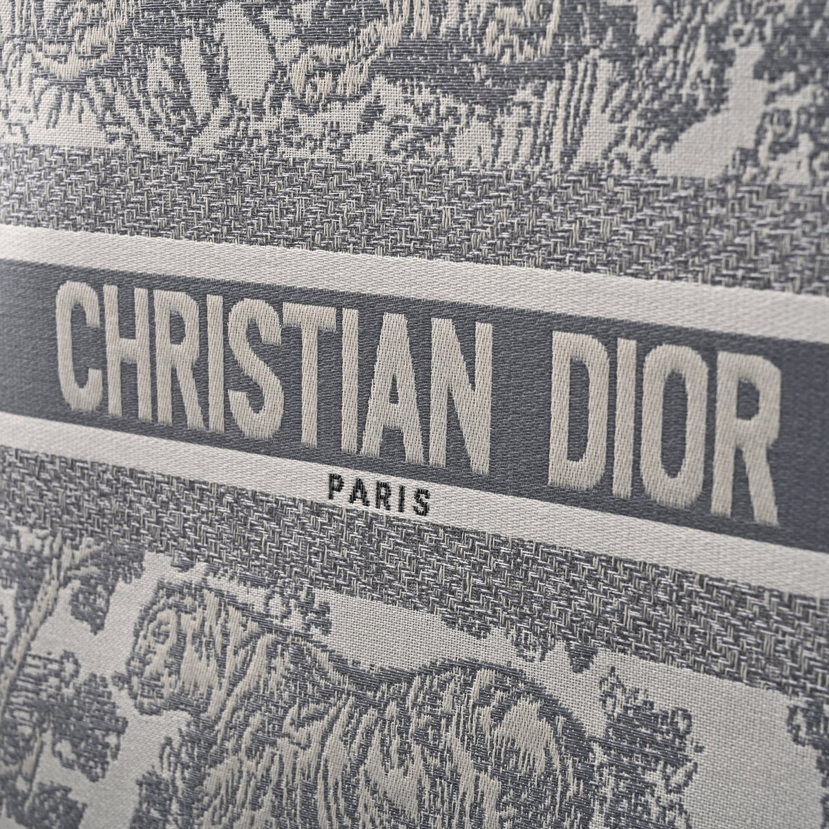 christian-dior-large-book-tote-toile-de-jouy-embroidery Tote