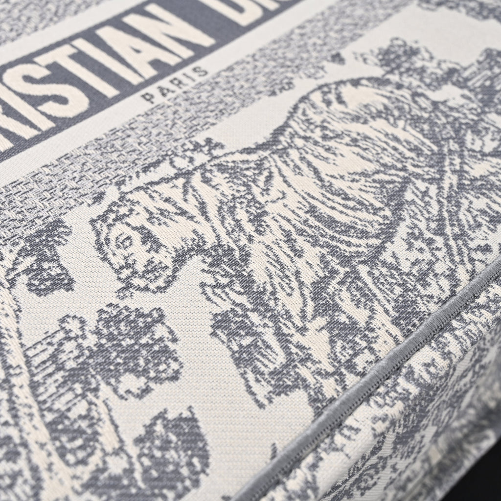 christian-dior-large-book-tote-toile-de-jouy-embroidery Tote