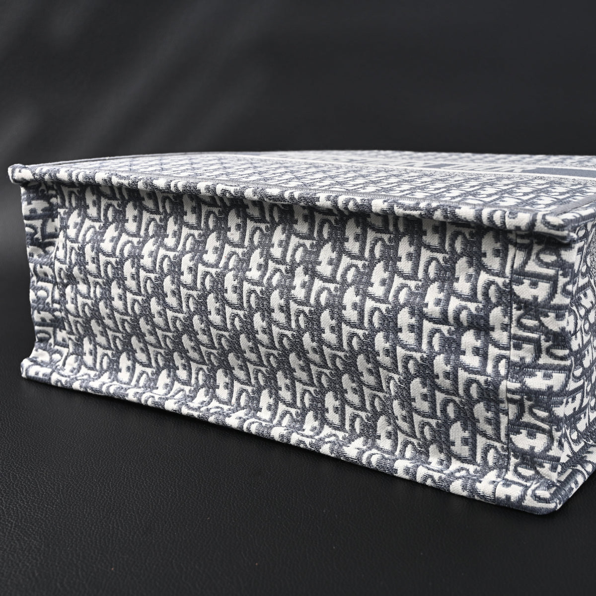 christian-dior-large-book-tote-grey-oblique-embroidery Tote