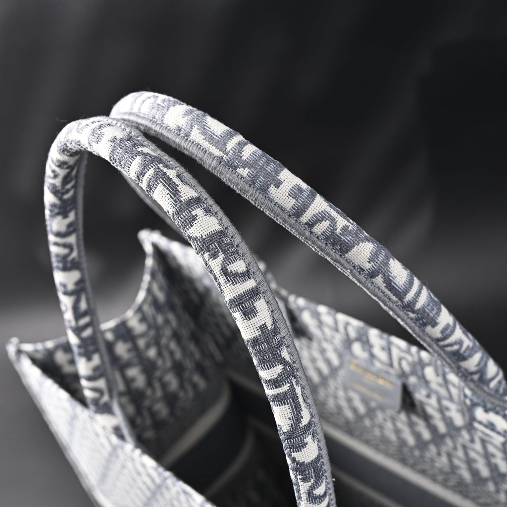 christian-dior-large-book-tote-grey-oblique-embroidery Tote