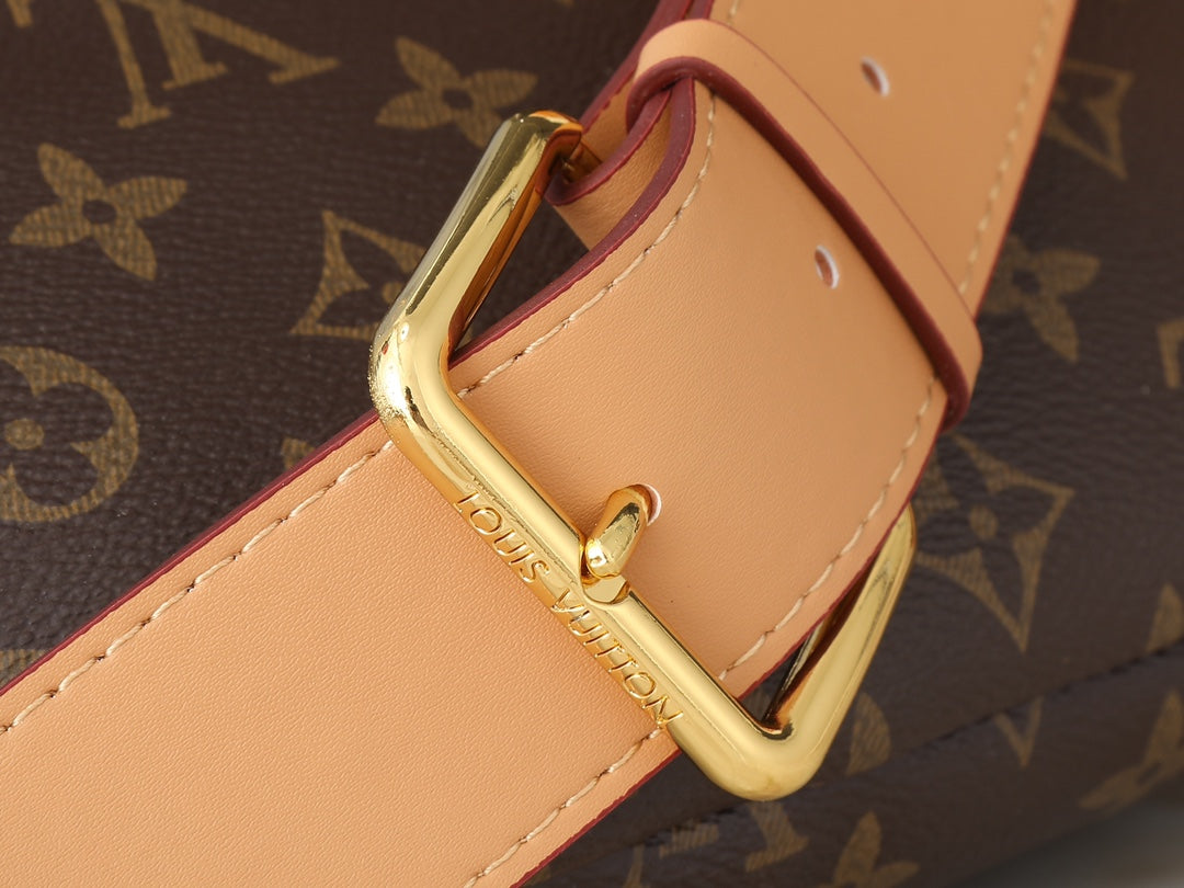 lv-rush-bumbag-monogram Shoulder
