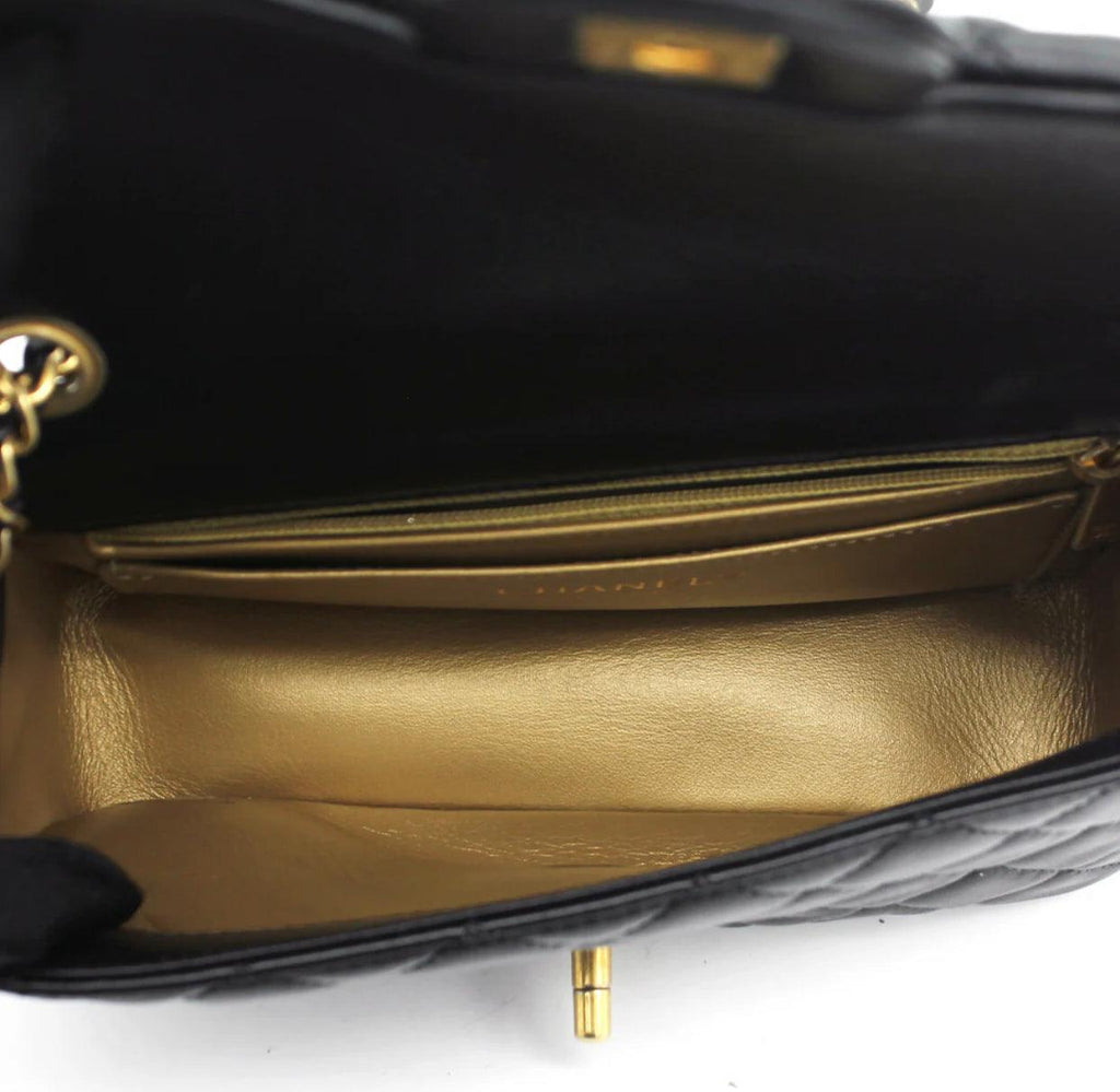 chanel-pearl-crush-mini-flap-bag Crossbody