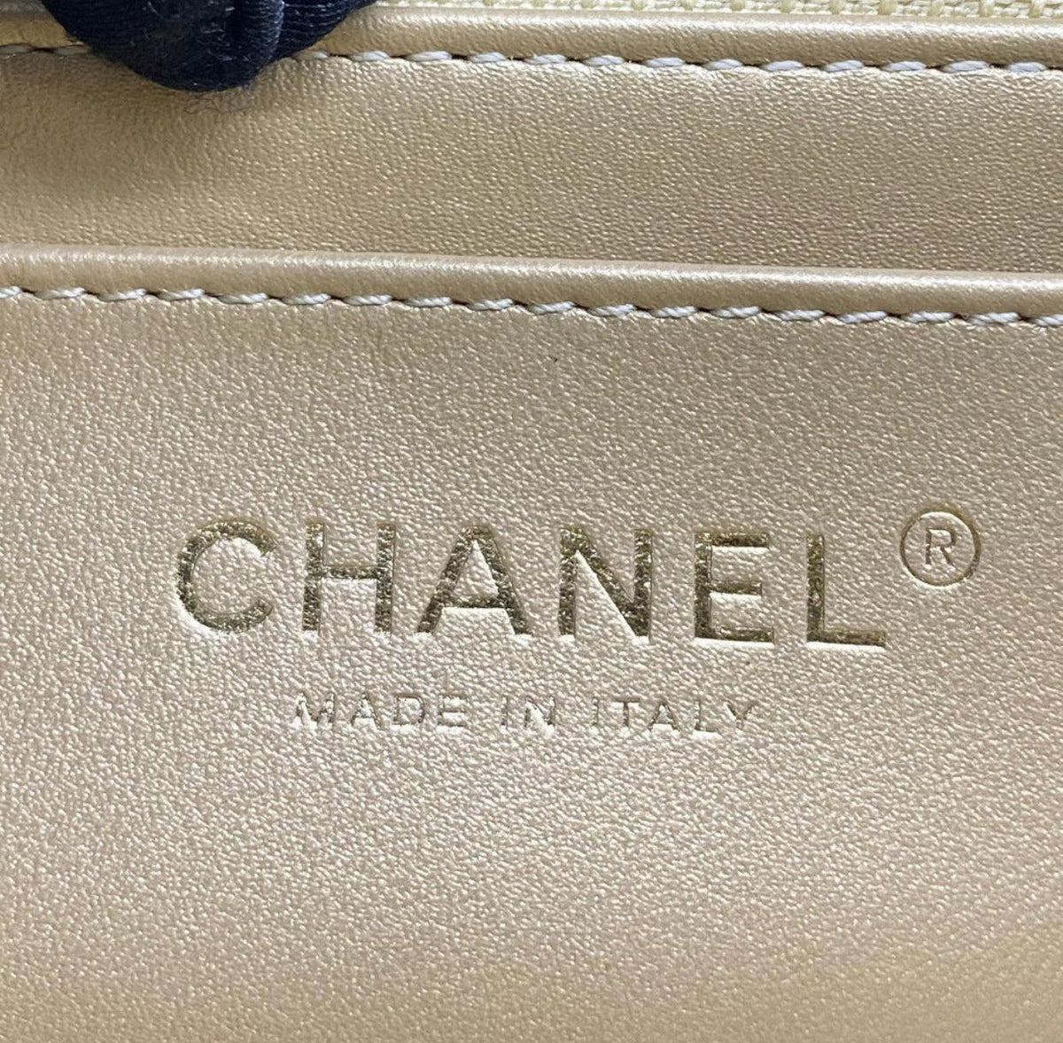 chanel-pearl-crush-mini-flap-bag Crossbody