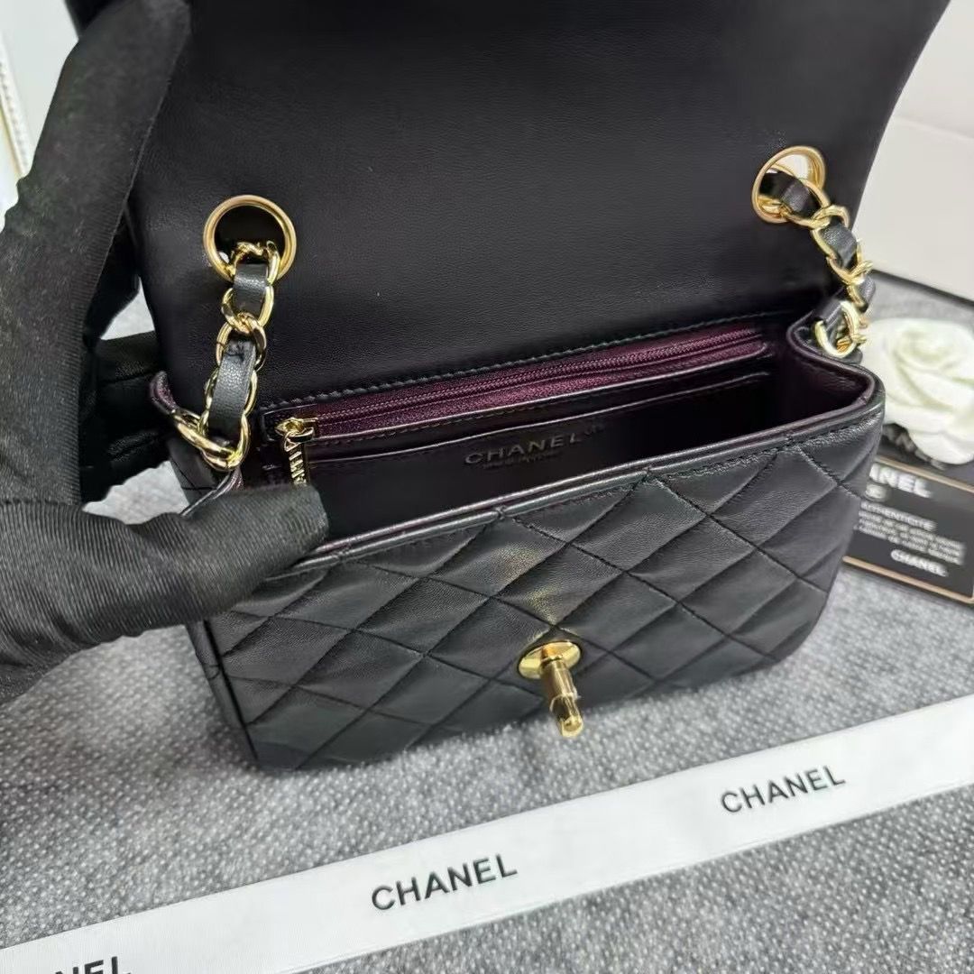 chanel-mini-flap-bag-black Handle