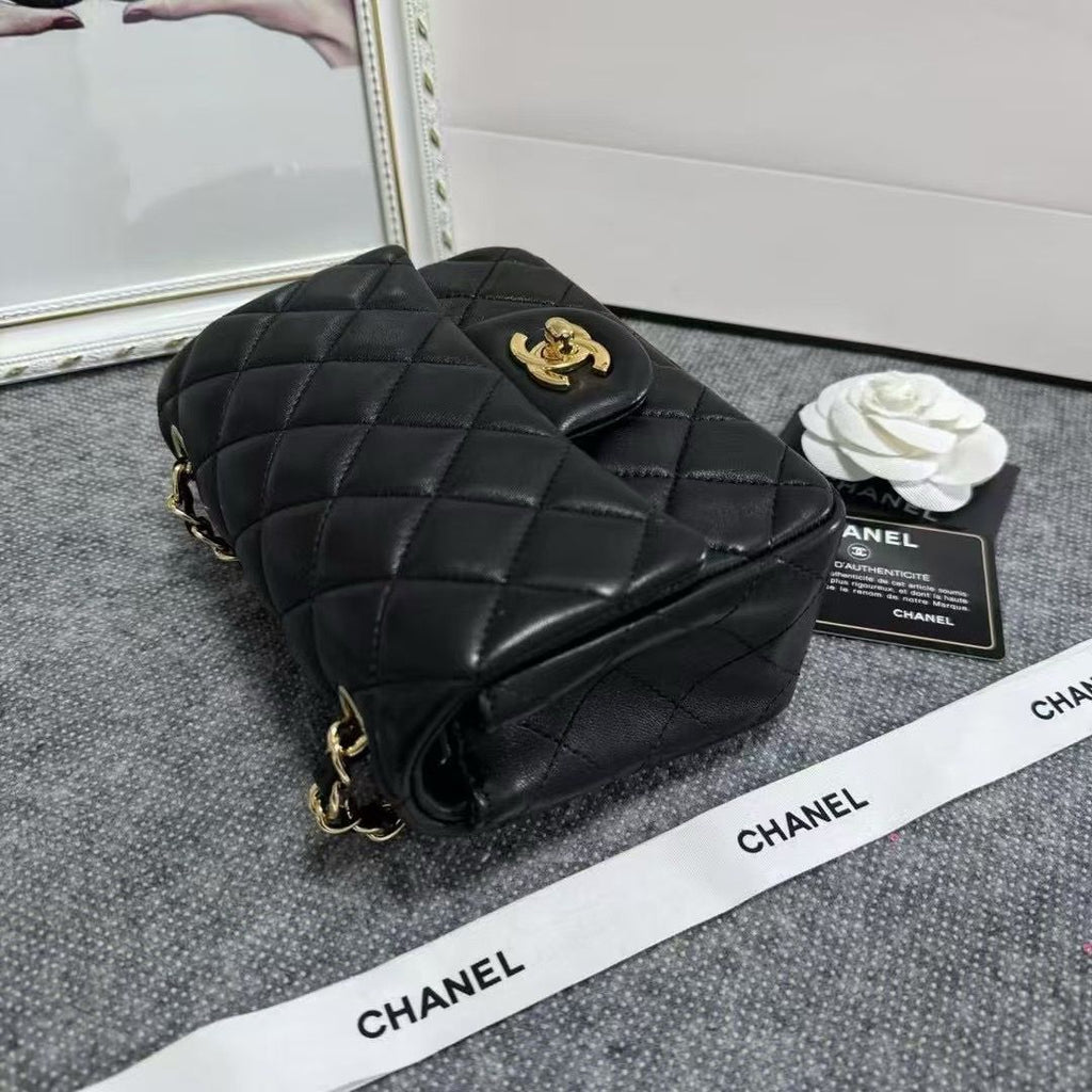 chanel-mini-flap-bag-black Handle