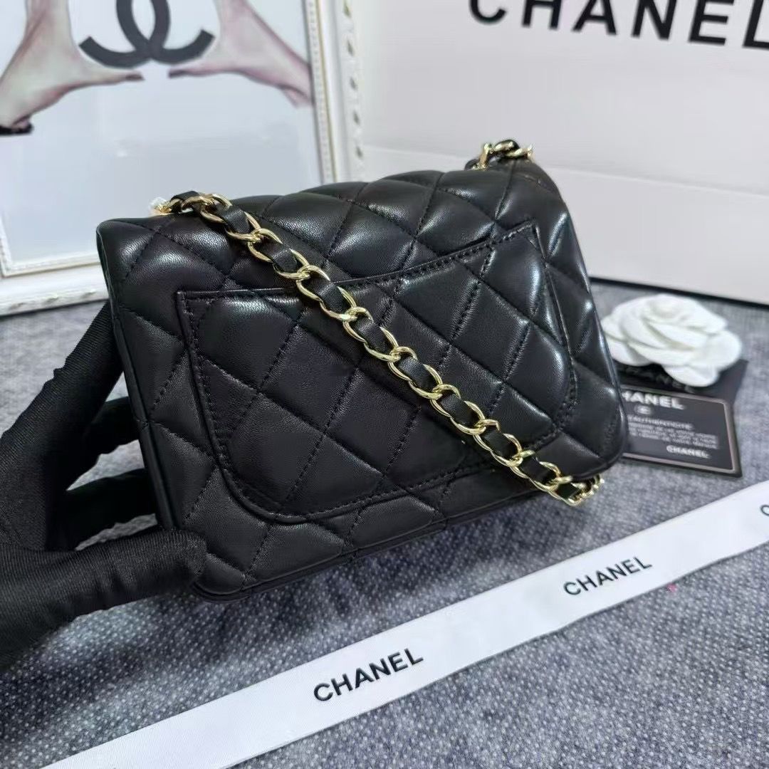 chanel-mini-flap-bag-black Handle