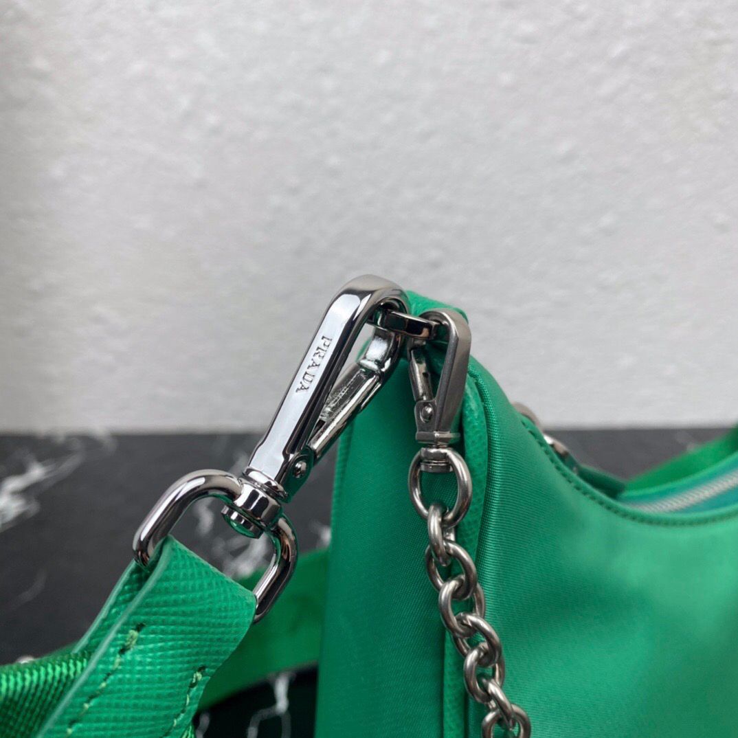prada-re-edition-2005-nylon-bag-mint-green Crossbody