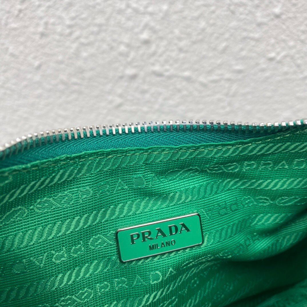 prada-re-edition-2005-nylon-bag-mint-green Crossbody